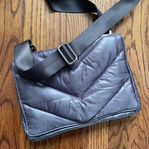 Athleta X Caraa Bag !